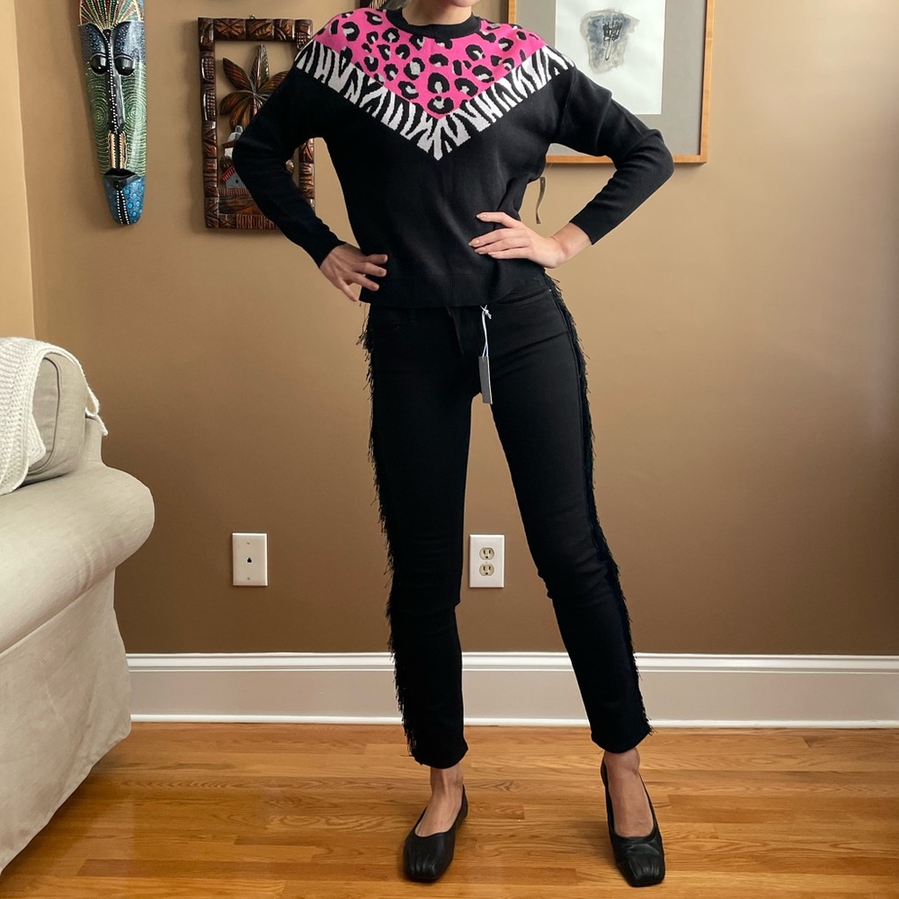 🐯Bar III black and pink Loose-Fit Drop-Shoulder Animal Chevron Sweater, Size XS